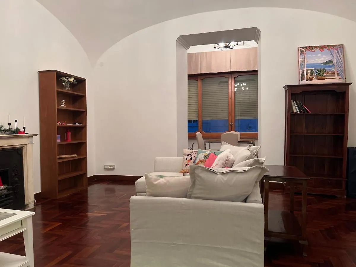 Dimora Eleuthera Naples Holiday home